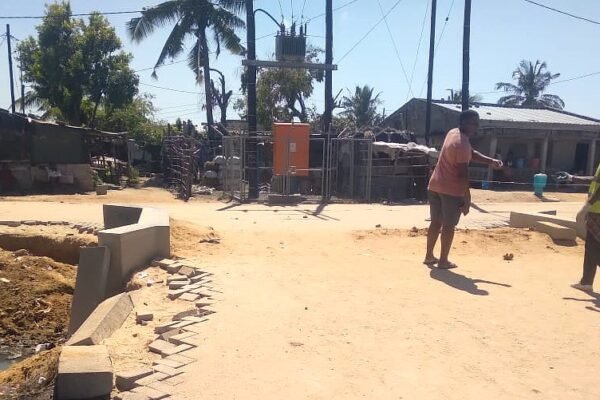 EDILIDADE NA BEIRA GARANTE QUE MACUTI MIQUEJO TERÁ ÁGUA CANALIZADA APÓS OS TRABALHOS DE REGENERAÇÃO DA ZONA