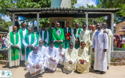 SEMINARISTAS DA BEIRA INSTITUÍDOS NOS MINISTÉRIOS DO LEITORADO E ACOLITADO